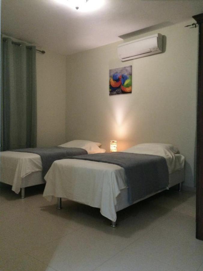 Andira Apartments Willemstad Luaran gambar