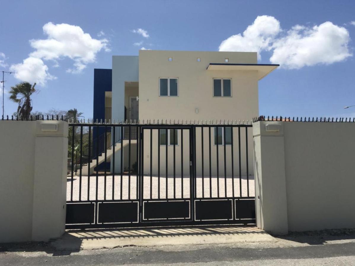 Andira Apartments Willemstad Luaran gambar